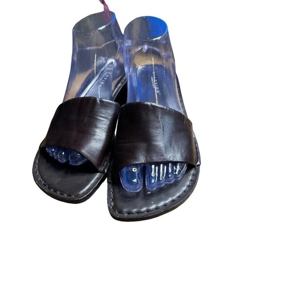 Kenneth Cole Reaction Women's Slip On Sandals Soft Leather Size 8 Sku 2462 - Picture 3 of 13